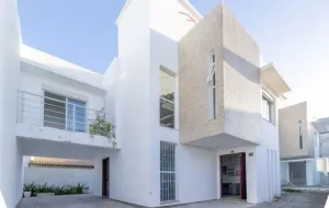 Casa dos Sonhos no Morro das Pedras - Vista para o Mar, Segurança e Conforto