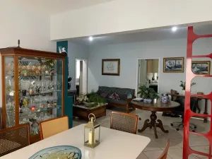 Imóvel para aluguel possui 130 metros quadrados com 3 quartos em Centro - Florianópolis -
