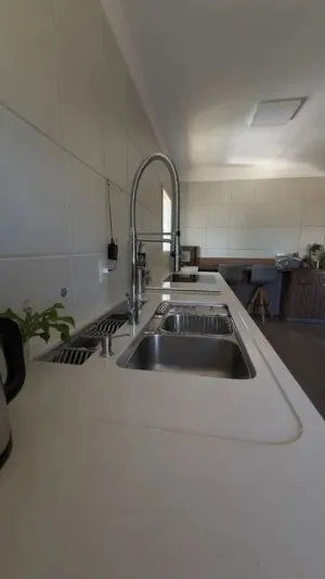 Ampla Casa 3 suítes TERRENO AMPLO bairro Michel com ponto comercial ACEITA PERMUTA Apto