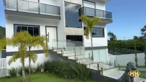 Casa de Condomínio à venda em Ingleses do Rio Vermelho, Florianópolis - 288 m²