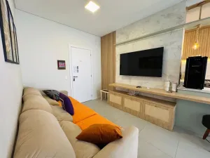 Apartamento Decorado e climatizado com 2 vagas a venda na Praia de Palmas - SC