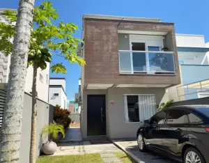 lINDO SOBRADO - 3 quartos SENDO 1 SUÍTE - 2 VAGAS - Ribeirão da Ilha - Florianópolis - SC