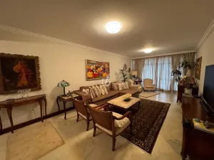 Apartamento amplo, Centro de Florianópolis