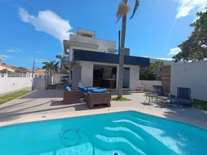 VENDA: Casa 3 Quartos Sendo 3 Suítes, 2 Vagas, 215m² Privativos, Jardim Atlântico, Florian