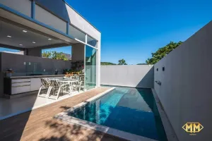 Casa à venda em condomínio fechado - conforto, segurança e lazer completo!