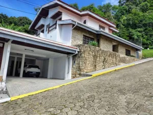 Casa para Venda em Florianópolis, Córrego Grande, 5 dormitórios, 2 suítes, 4 banheiros, 4
