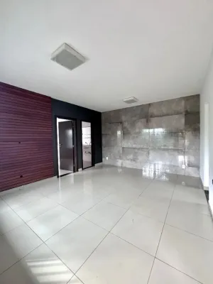 Casa Térrea com 2 quartos e amplo quintal em Condomínio - Rio Vermelho