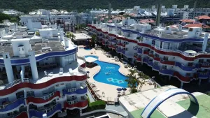 Cobertura para venda em Ingleses do Rio Vermelho com 3 quartos, sendo 3 suítes , 300m²