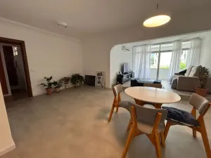 IApartamento 3 quartos reformado no Centro de Florianópolis - SC