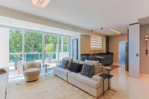 Cobertura para venda em Jurerê com 2 quartos, sendo 1 suíte , 166m²