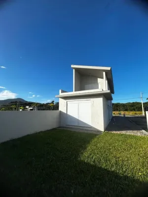 Sobrado novo com 157m², no Campo Duna, Garopaba SC