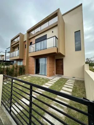 Casa em Garopaba Totalmente Mobiliada