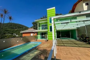 Casa 4 Dormitórios para venda em Florianópolis - SC