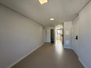 Apartamento 2 Quartos com 2 Suítes e 69,73m² - Centro - EST