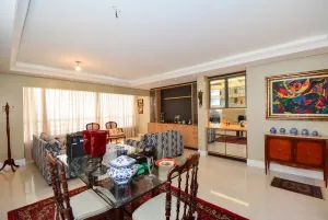 APARTAMENTO 3 QUARTOS SENDO 2 SUÍTES 3 VAGAS DE GARAGEM NO CENTRO DE FLORIANÓPOLIS