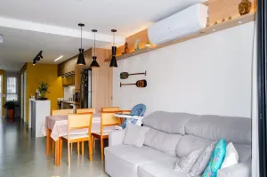Casa com 3 dormitórios à venda, 120 m² por R$ 1.200.000,00 - Cachoeira do Bom Jesus - Flor