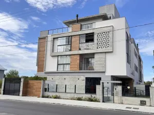 Apartamento novo 2 dormitórios próximo da praia