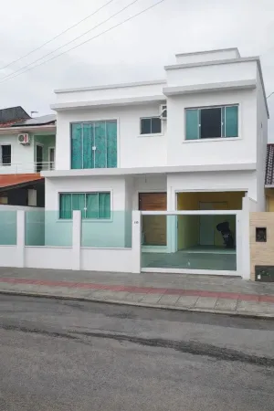 CASA À VENDA - OPORTUNIDADE EM BAIRRO NOBRE (FORQUILHA / SAN MARINO)