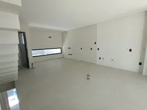Casa em condomínio no Santo Antônio de Lisboa