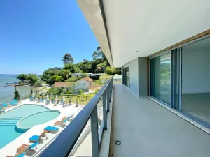 Apartamento com 3 suítes em Cacupé - Florianópolis-SC
