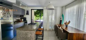 Oportunidade: Casa mobiliada e financiável, próxima à praia do Campeche.