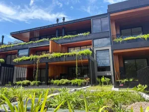 Imóvel para venda tem 129 metros quadrados com 2 quartos em Cacupé - Florianópolis - SC